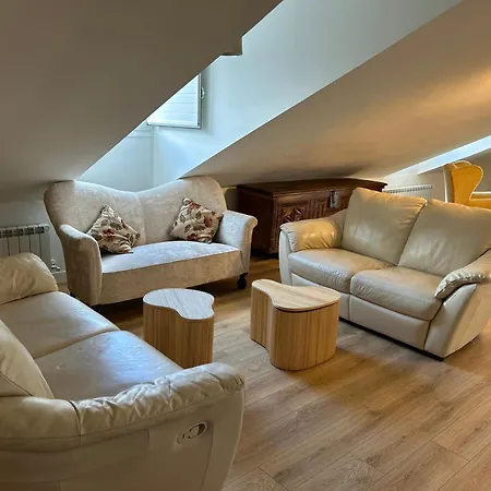 Paseo Del Tolon 10 Apartamento *